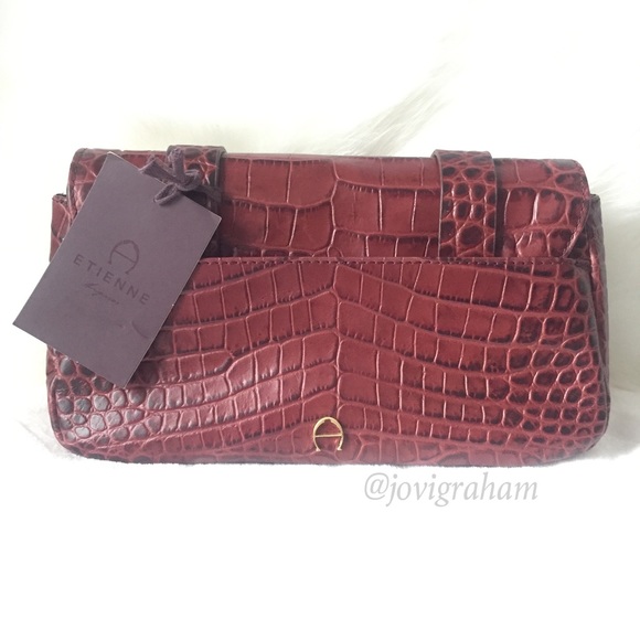 🌸2XHP🌸Etienne Aigner PLRG collection clutch - Picture 2 of 8